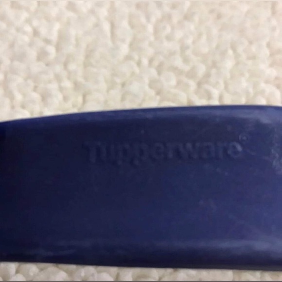 Tupperware Blue Serving Ladle Large Soup Stew Chili Sauce Spoon 13” Length - Picture 4 of 14